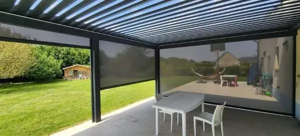 Pergola bioclimatique